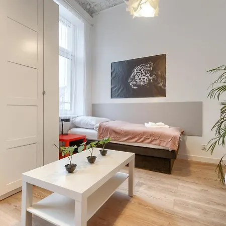 Kamienica Centrum Nr 9 Апартаменты *